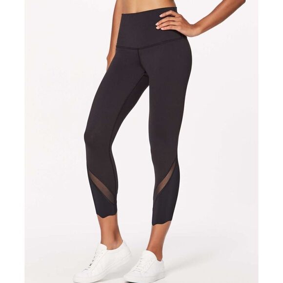 Lululemon Wunder Under Scallop Roll Down Leggings - Picture 2 of 9